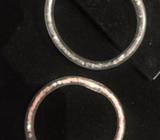 Girls jewellery plastic glitter bangles x2