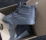 Vans size 5 children's shoes brand new