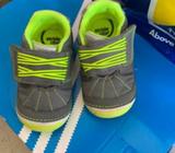 Striderite toddler shoes size US6m