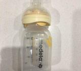 Medela bottle 150 ml calma teat 150 pump & save breastfeeding bags