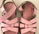 Salt water sandals pink - size 5