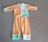 Cute 2 piece velour set size 00