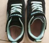 Kids girls size 1 skechers