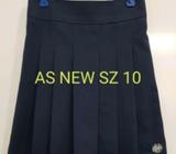 AS NEW FREMANTLE CHRISTIAN COLLEGE GIRLS SKORTS SZ 8-10