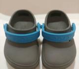 Crocs kids size 7 with fluffy inserts