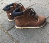 Boys boots