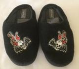 Boys Black Slippers Size 6