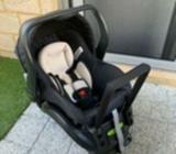 EXCELLENT condition baby capsule