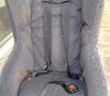 Reversible baby seat