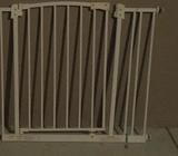 Baby safety gate with extension