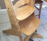 Baby chair rep$250