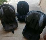 3x car seats very good condition ✔️