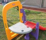 Play equipment good condition