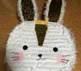 Piñata party supplies