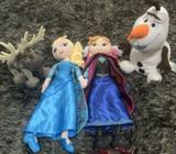 Frozen plush set