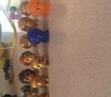 Sixteen lion king ooshies