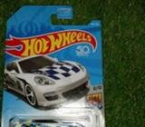 Hot Wheels Porsche Panamera