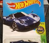 HOT WHEELS 17 PAGANI HUAYRA ROADSTER